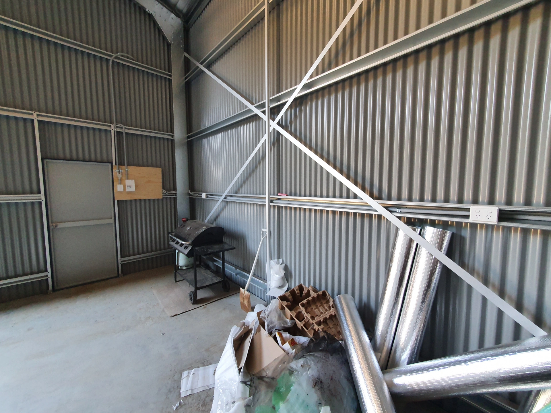 Tappers Electrical job: Shed mains