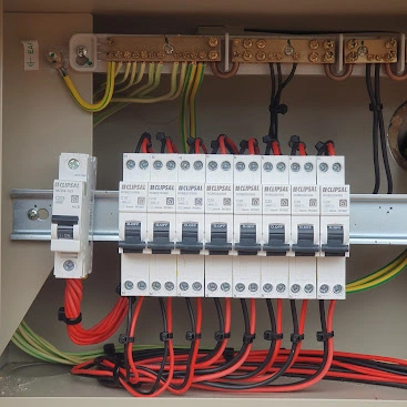 Tappers Electrical job: Tidy cables